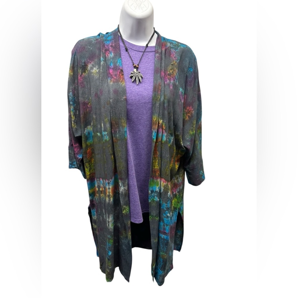 S/M.  NWT.  Sacred Threads Tye-Dye Cardigan. BL/RD10.  222683